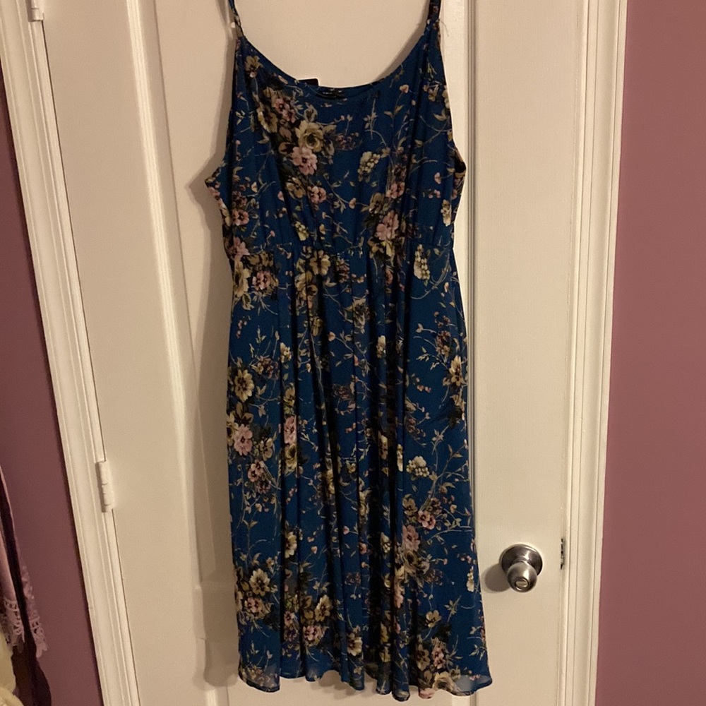 Blue floral dress - Picture 1 of 5